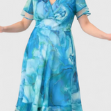 Almira Vestido Azul de Gasa con Exclusivo Estampado Acuarela para un Toque de Elegancia