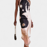 Vestido Rosenda con Espalda Abierta y Estampado Abstracto para un Estilo Elegante y Moderno