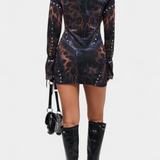 Tabea Vestido Mini Estampado con Manga Acampanada para un Look Chic y Elegante