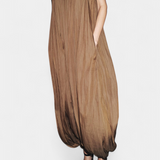 Lucy Mono Largo Plisado de Silueta Relajada para un Estilo Confort y Elegancia