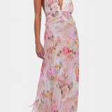 Elegante vestido maxi de lunares con escote halter y cintura fruncida para un estilo inolvidable