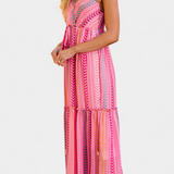 Elegante Vestido Largo Rosa con Rayas Multicolores para un Look Sofisticado
