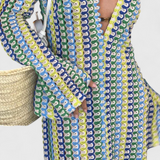 Crisanta Vestido Largo Estampado con Ondas Multicolores y Manga Larga - Elegancia y Estilo en Cada Paso