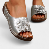 Sandalias Ortopédicas con Flor 3D y Suela Acolchada para Comodidad y Estilo