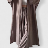 Conjunto Casual de Dos Piezas con Cárdigan Largo y Estilo con Abertura Lateral Para un Look Sofisticado y Cómodo