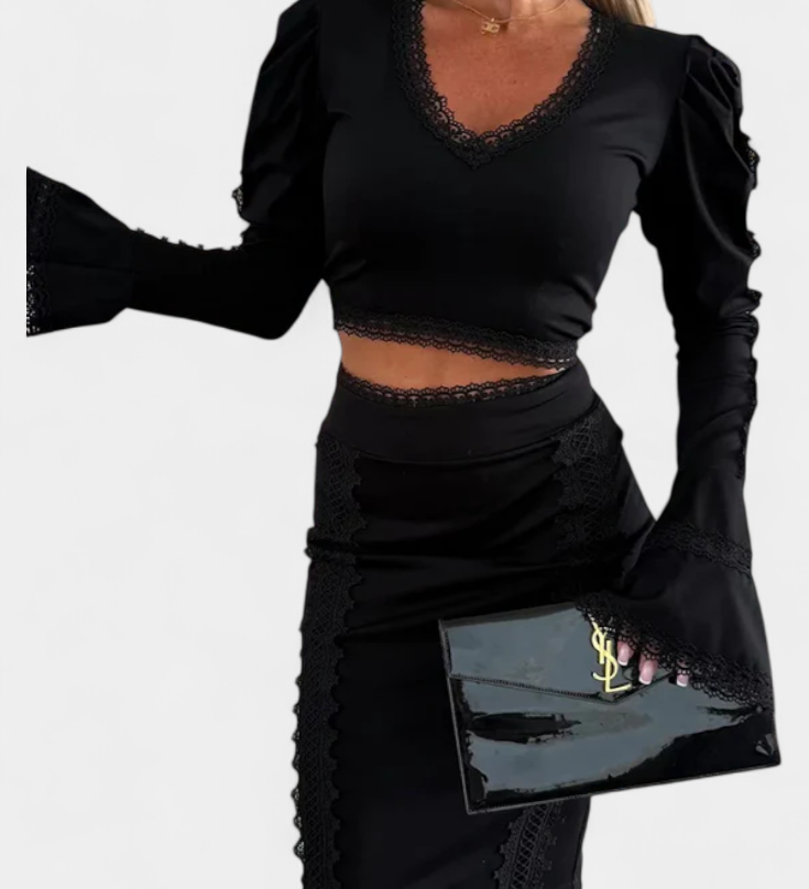 Conjunto de Moda Minerva con Encaje y Falda de Cintura Alta - Elegancia y Estilo En Cada Detalle