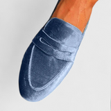 Llnica Elegantes Mocasines de Terciopelo Azul con Detalle Patchwork y Punta Redonda para Estilo y Comodidad