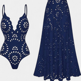 Ahria Traje de Baño con Falda y Detalle Floral Elegante