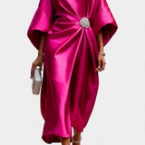 Elegante Vestido Largo de Satén con Brillo Lujoso Ubelia