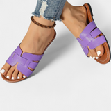 Silvia Sandalias Planas con Elegante Diseño Clásico y Moderno Corte Geométrico