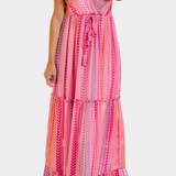 Elegante Vestido Largo Rosa con Rayas Multicolores para un Look Sofisticado
