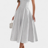 Elegante vestido midi Jacquard Gilda con espalda abierta y cintura alta