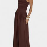 Elegante Vestido Maxi sin Mangas Maddy con Drapeado Lateral para un look sofisticado