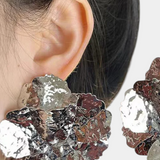 Pendientes Elegantes con Diseño de Flor Brillante