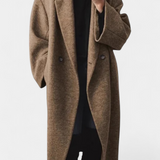 Lora Abrigo Clásico Felisha con Corte Elegante y Estilo Atemporal para un Look Sofisticado