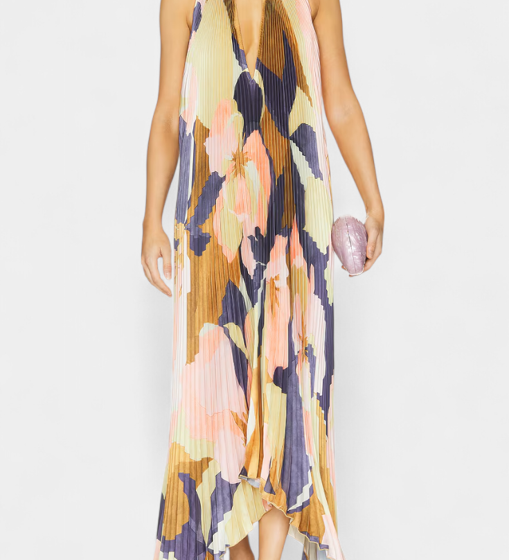 Vestido Largo Giselle con Plisado, Escote Halter y Estilo Elegante en Movimiento