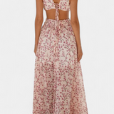 Elegante vestido de chifón Zuleika con volantes y aperturas laterales para un estilo sofisticado