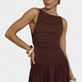 Elegante Vestido Maxi sin Mangas Maddy con Drapeado Lateral para un look sofisticado