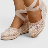 Sandalias Ortopédicas Phylis con Malla Floral y Talón Plataforma para Máximo Confort