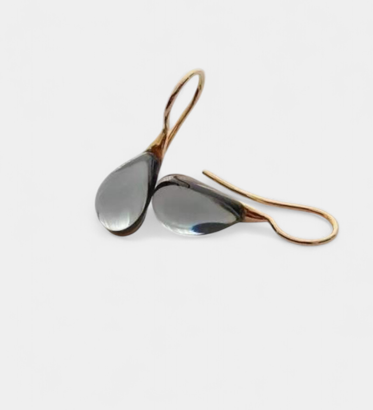 Elegantes Pendientes de Gota en Oro y Plata con Cristales Brillantes