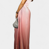 Vestido Maxi Asimétrico Sin Mangas Elyna con Cuello Mock para un look elegante y moderno