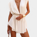 Vestido Rosalba Mono Corto con Escote Profundo y Cintura Marcada