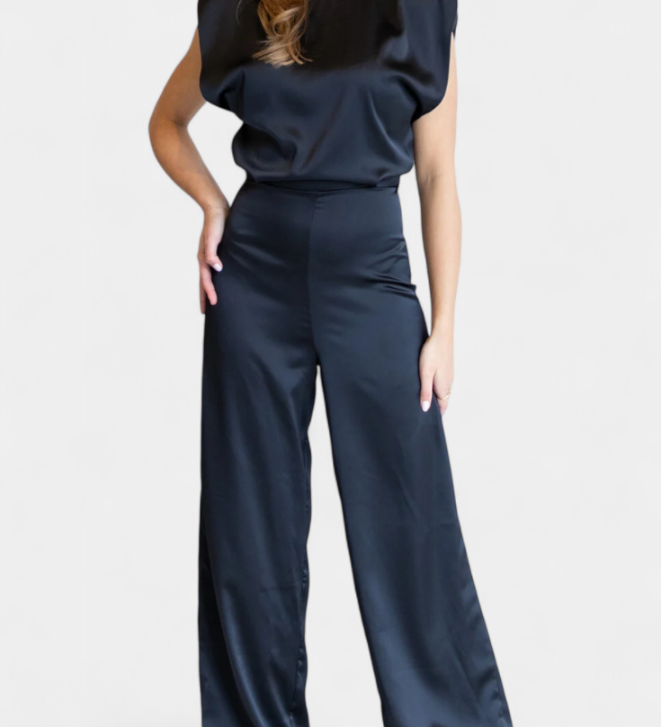 Francis Mono con Corte Fluido y Sin Espalda para un Estilo Elegante