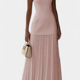 Elegante vestido de noche maxi de gasa con pliegues para un look sofisticado