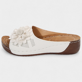 Sandalias Ortopédicas con Flor 3D y Suela Acolchada para Comodidad y Estilo