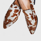 Elegantes Zapatillas de Cuero Grecianas con Tacón Bajo y Punta Afinada