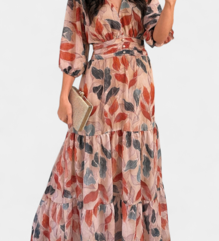 Elegante vestido largo floral Aísha con corte fluido y hermoso estampado de hojas