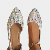 Zapatillas Tejidas Multicolores con Punta Afilada y Detalles de Cristal