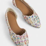 Zapatillas Tejidas Multicolores con Punta Afilada y Detalles de Cristal