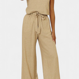 Elegante conjunto de lino de dos piezas Pascuala con blusa sin mangas y pantalón fluido para un estilo cómodo y sofisticado