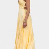 Vestido Arlena con Tiras y Espalda Cruzada para un Look Elegante y Estilizado