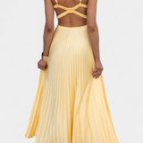 Vestido Arlena con Tiras y Espalda Cruzada para un Look Elegante y Estilizado