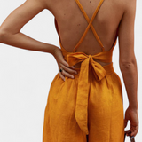 Elegante Conjunto de Chaleco de Encaje con Espalda Abierta y Pantalones Anchos para un Estilo Sofisticado