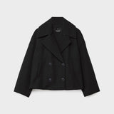 Chaqueta Destiny de corte corto con doble botonadura para un estilo moderno y elegante