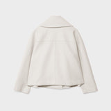 Chaqueta Destiny de corte corto con doble botonadura para un estilo moderno y elegante