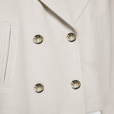 Chaqueta Destiny de corte corto con doble botonadura para un estilo moderno y elegante