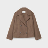 Chaqueta Destiny de corte corto con doble botonadura para un estilo moderno y elegante