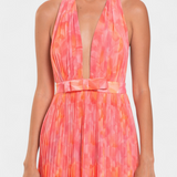 Vestido Maxi Plisado Prisca con Espalda Abierta y Elegante Cuello Halter