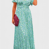 Vestido Clásico Aldara con Elegante Escote en V