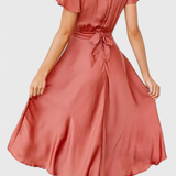Vestido Elegante Franzi con Escote en V para un look sofisticado